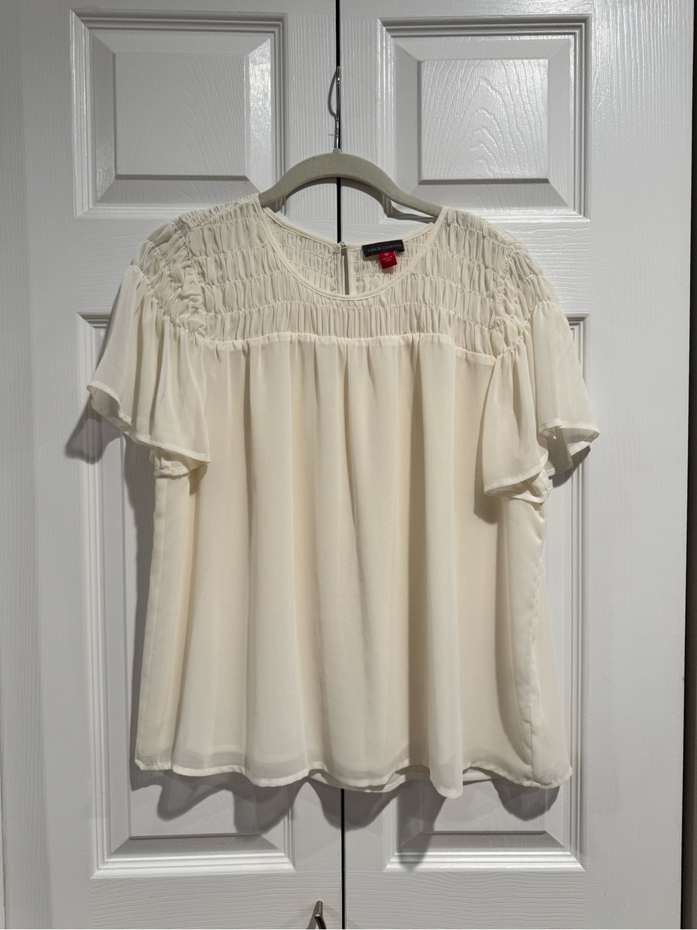 Vince Camuto Women's Cream Smocked Yoke Flutter Sleeve Blouse